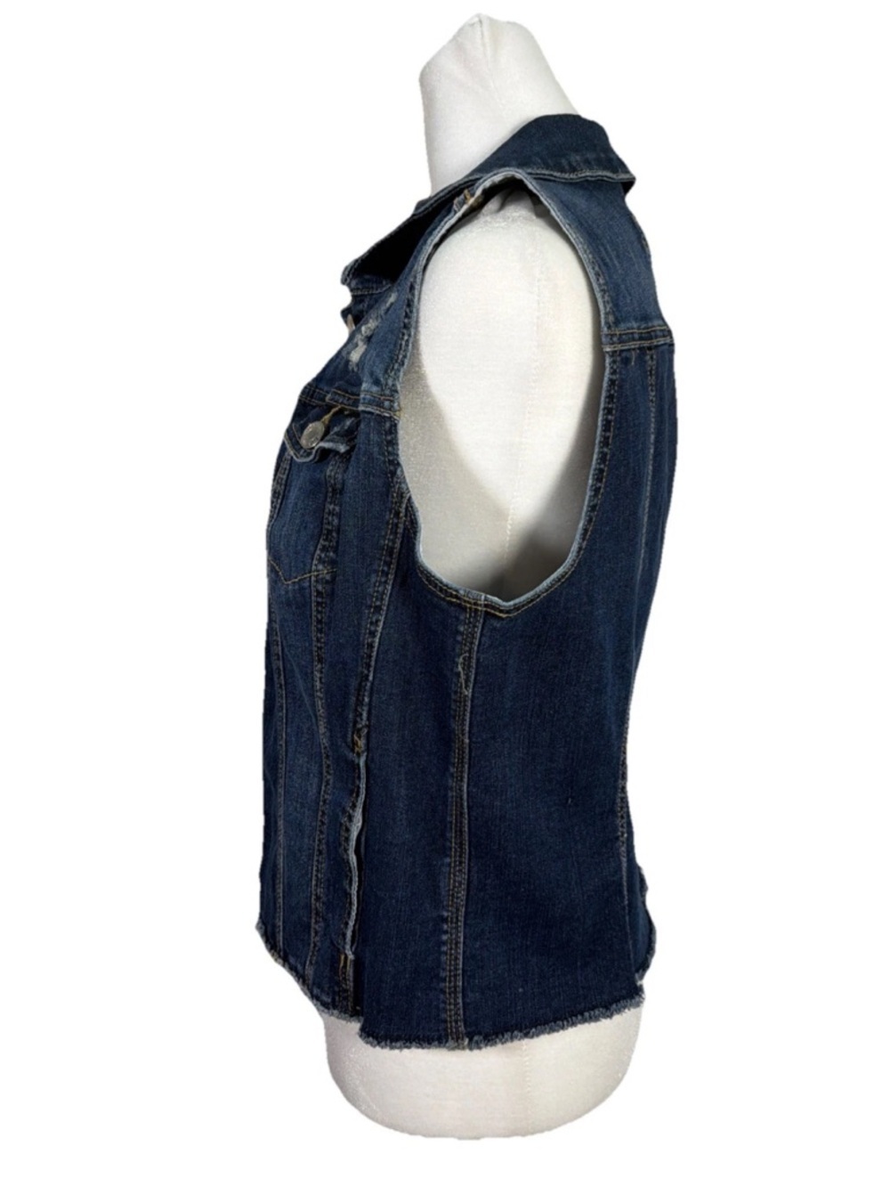 Maurices Blue Distressed Denim Vest Size M Medium Button Down Front Sleeveless - Picture 3 of 12